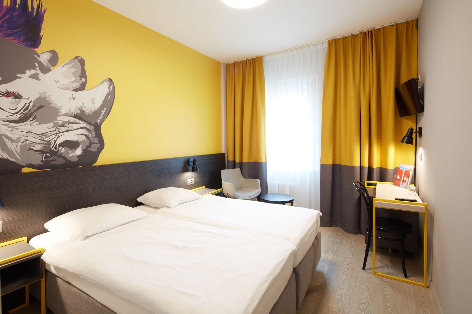 Hotel Crystal Лозанна Экстерьер фото