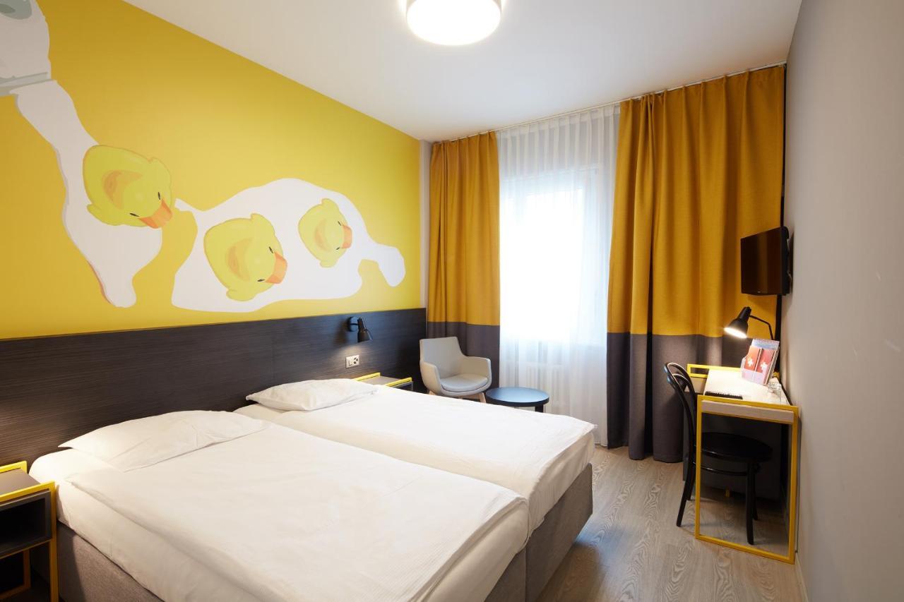 Hotel Crystal Лозанна Экстерьер фото